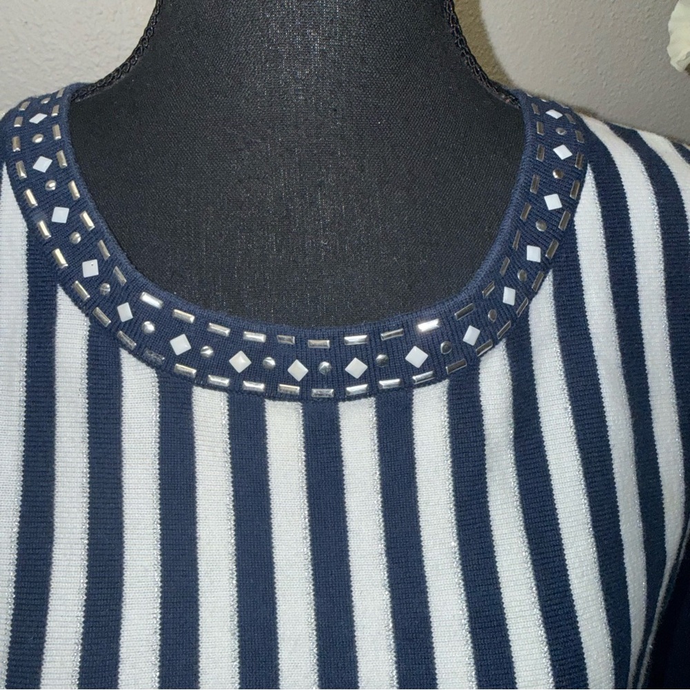 Alfred Dunner Navy Stripe Embellished Knit Tunic Top Long Sleeve L - Picture 2 of 9